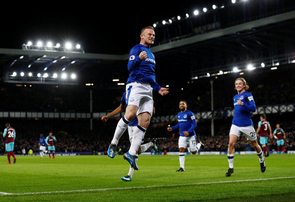 ‘Outstanding’, ‘Wow’ – Everton fans rave about one player after draw v Liverpool